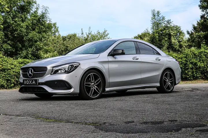 Mercedes-Benz CLA 180 AMG Line - 06/2017 - 107.000km