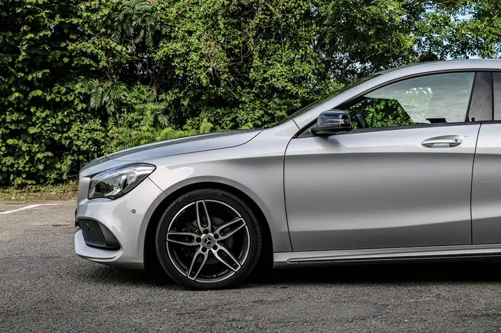 Mercedes-Benz CLA 180 AMG Line - 06/2017 - 107.000km