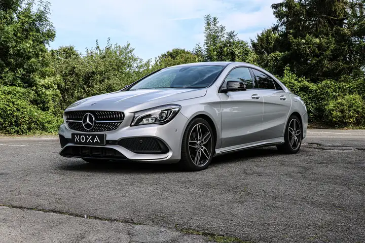 Mercedes-Benz CLA 180 AMG Line - 06/2017 - 107.000km