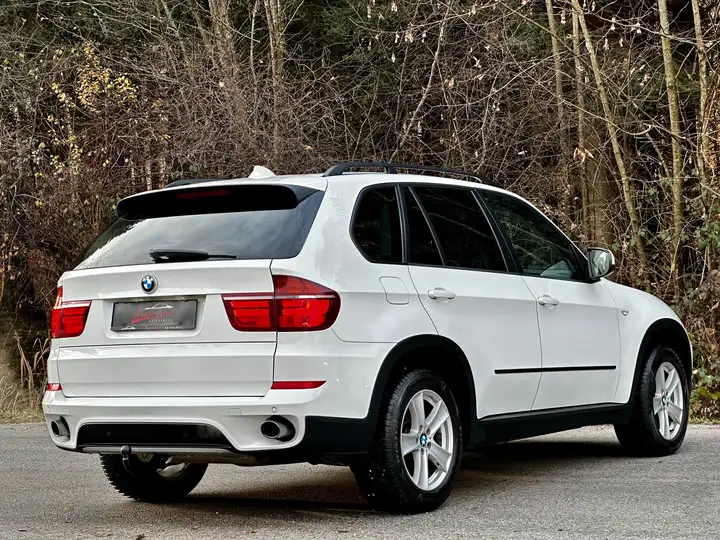 BMW X5 xDrive30d Aut ÖPaket*XENON*AHK*NAVI*LEDER*SPORT