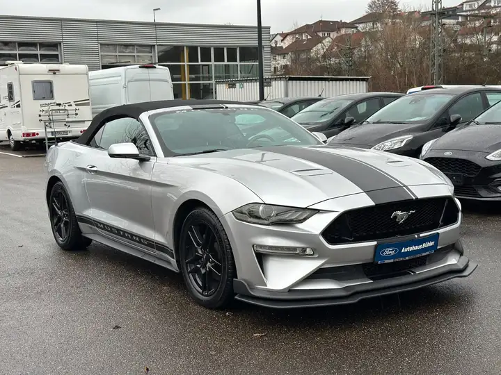 Ford Mustang 2.3 EcoBoost Convertible