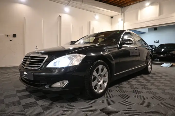 Mercedes-Benz S 500 1st OWNER / 1 HAND / FULL SERVICE MERCEDES-BENZ